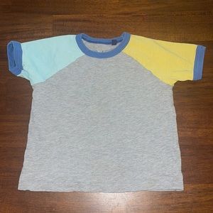 Boden kids color block short sleeve t-shirts size 2-4 years.